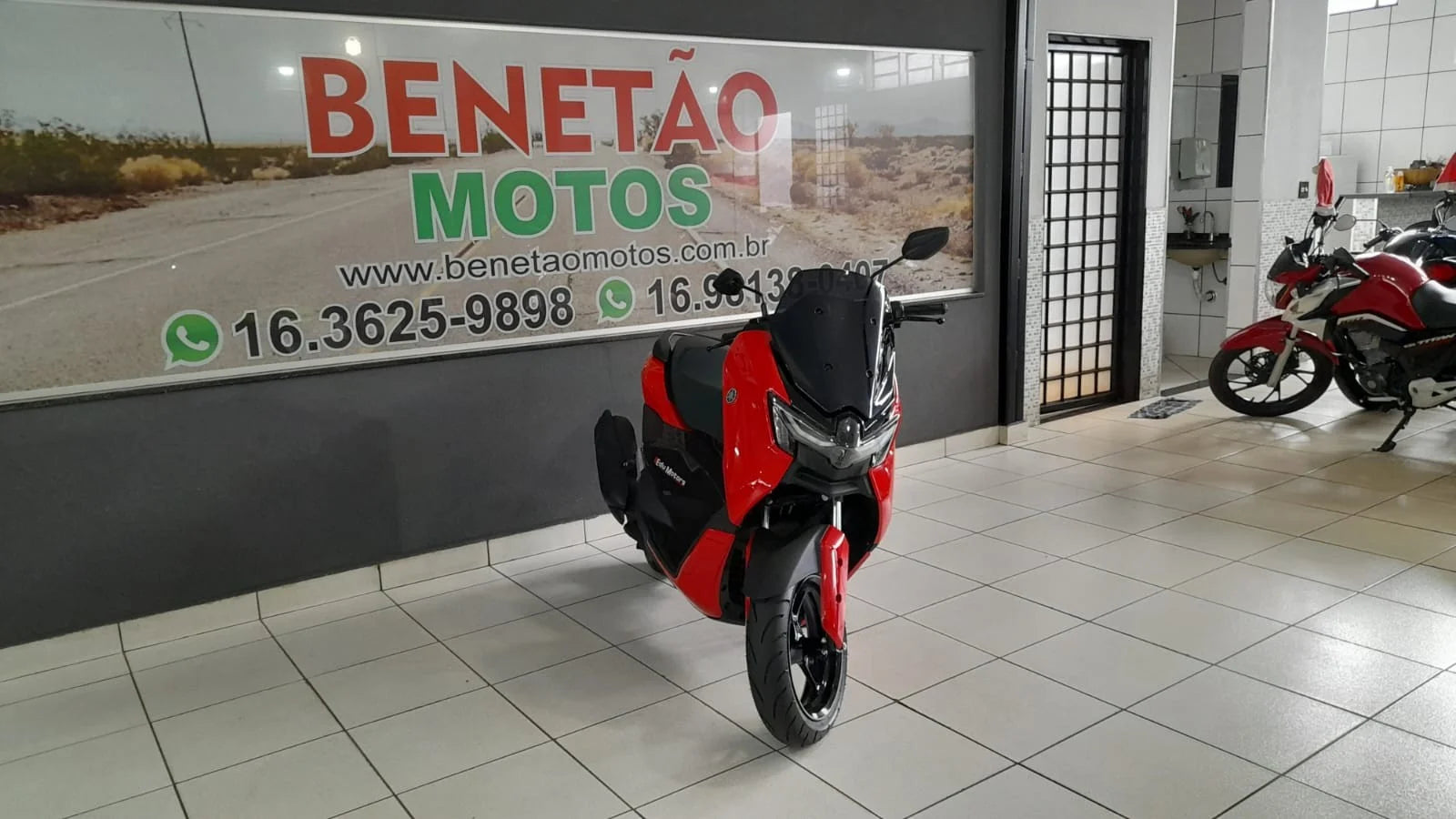 YAMAHA NMAX CONNECTED 160 ABS