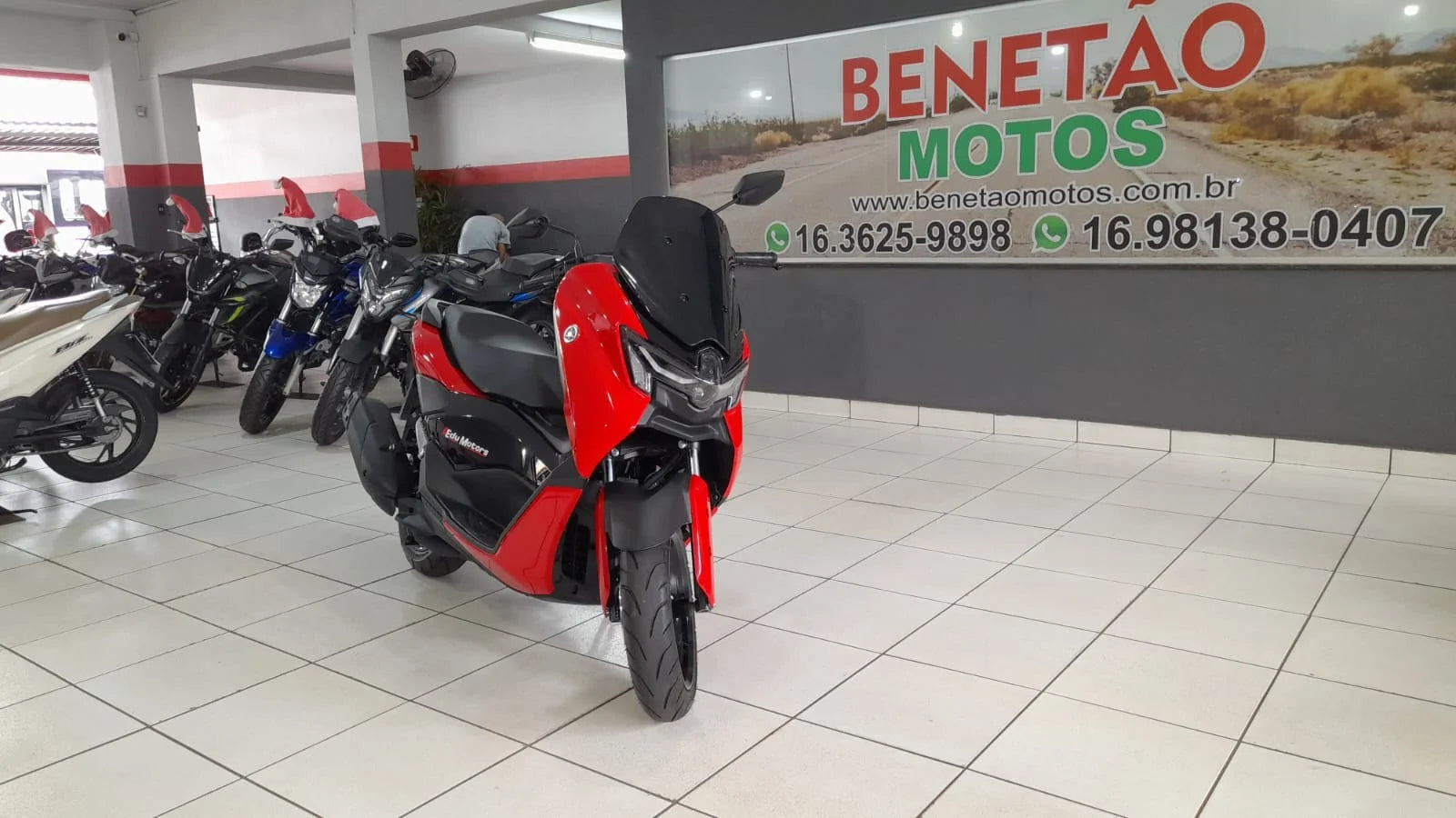 YAMAHA NMAX CONNECTED 160 ABS