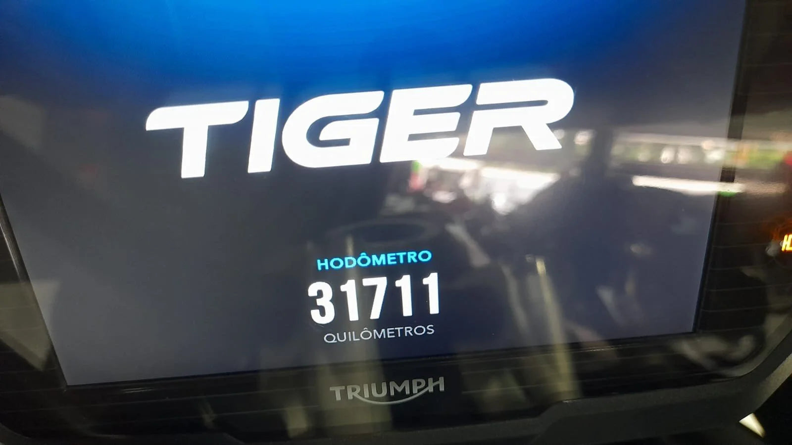 TRIUMPH TIGER 1200 XCX