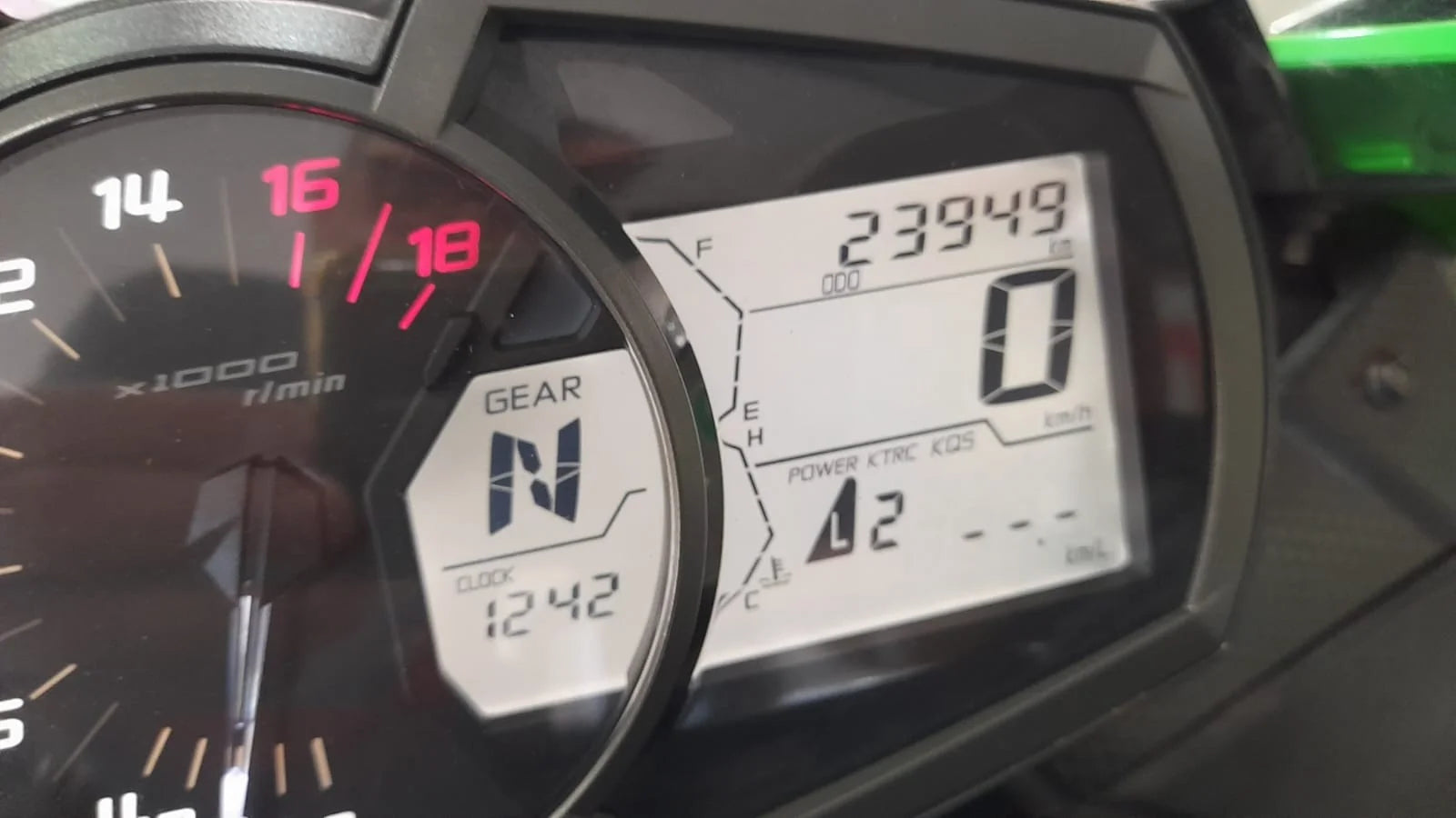 KAWASAKI NINJA ZX-6R KRT