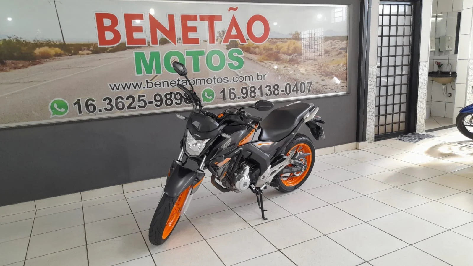 HONDA CB 250 TWISTER