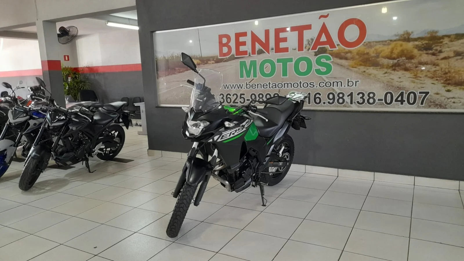 KAWASAKI VERSYS-X 300