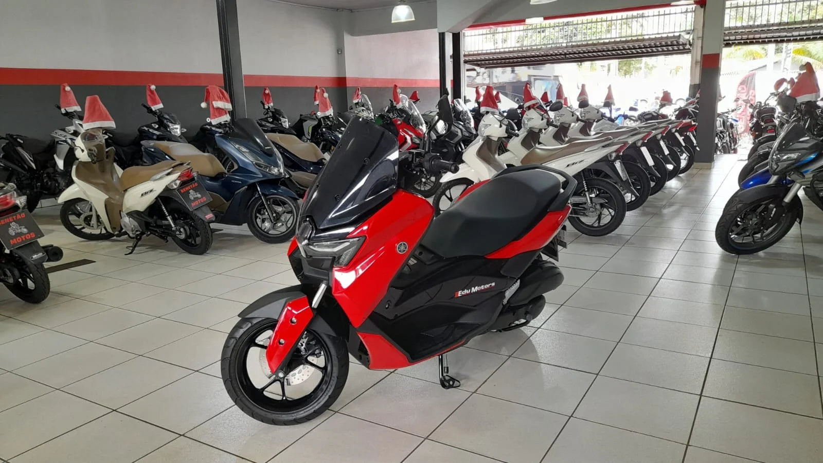 YAMAHA NMAX CONNECTED 160 ABS