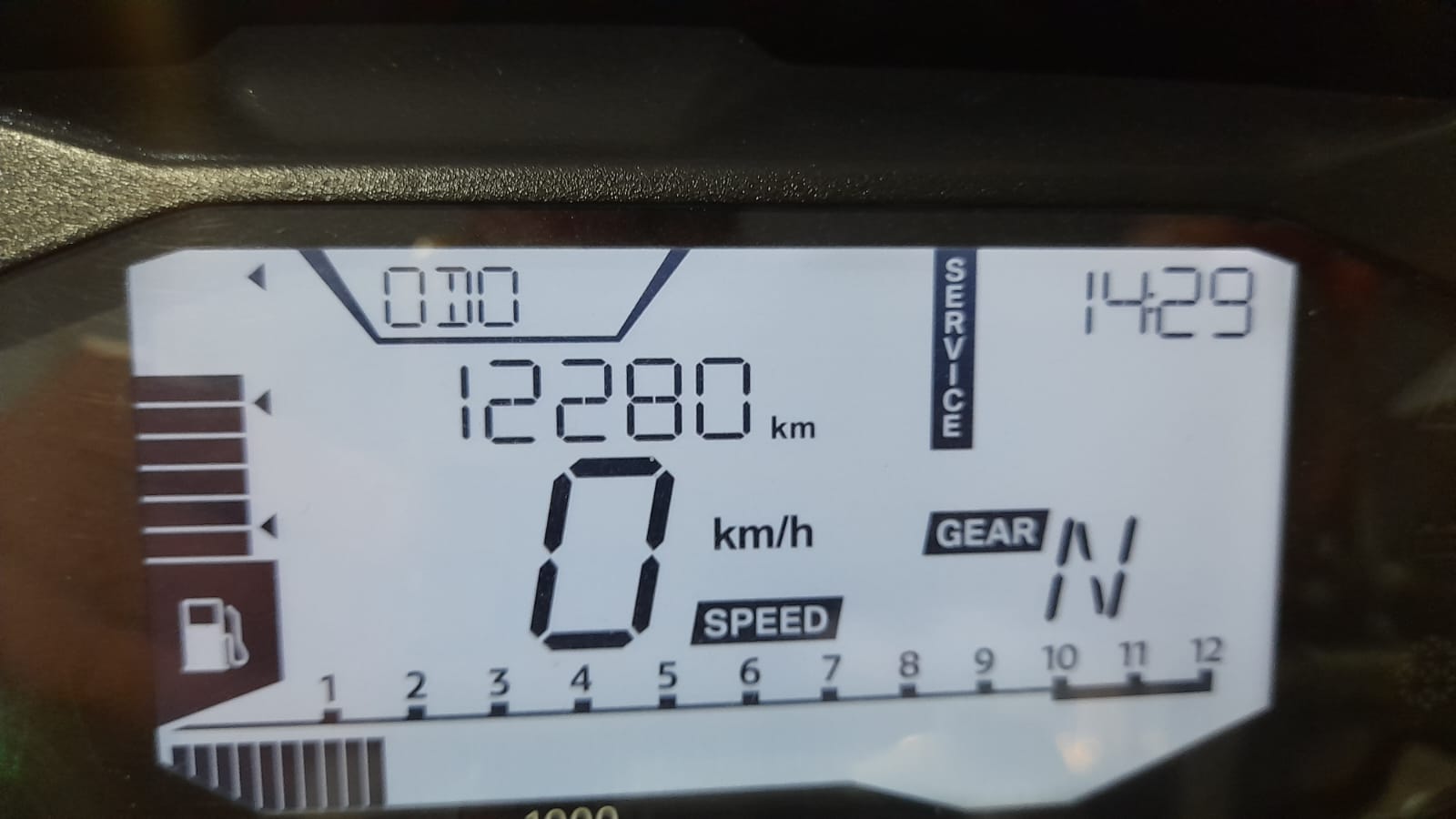 BMW G310 R