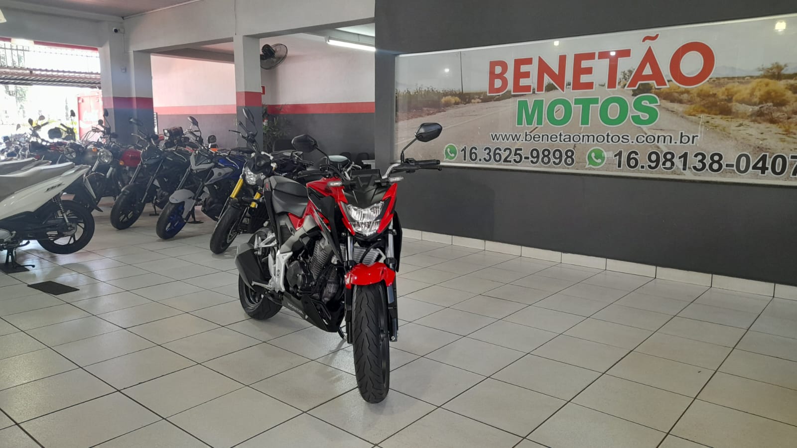 HONDA CB TWISTER 300