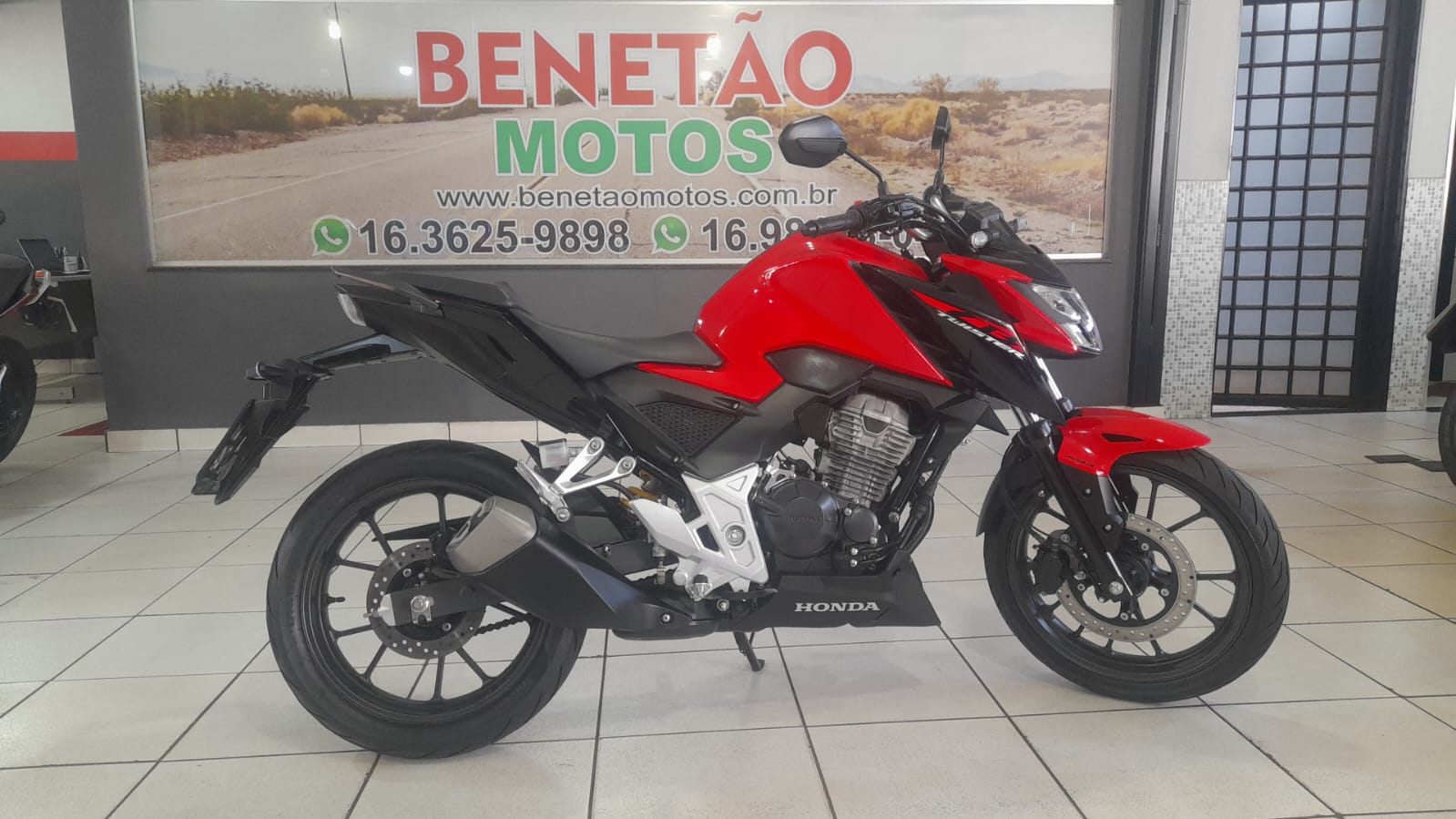 HONDA CB TWISTER 300