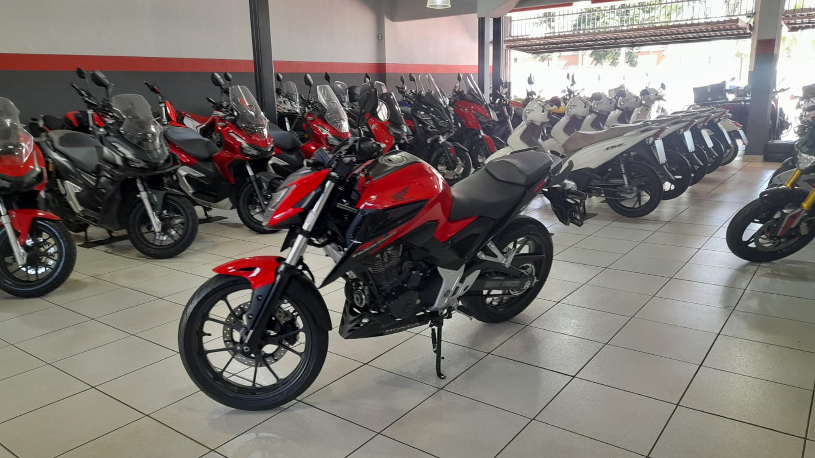 HONDA CB TWISTER 300