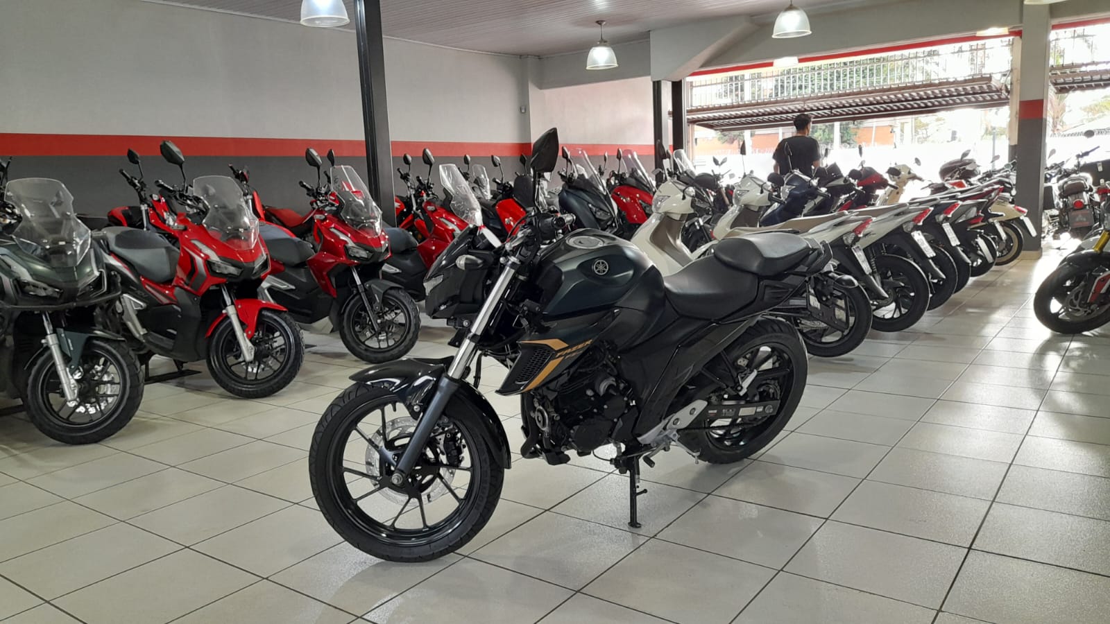 YAMAHA FAZER 250 ABS