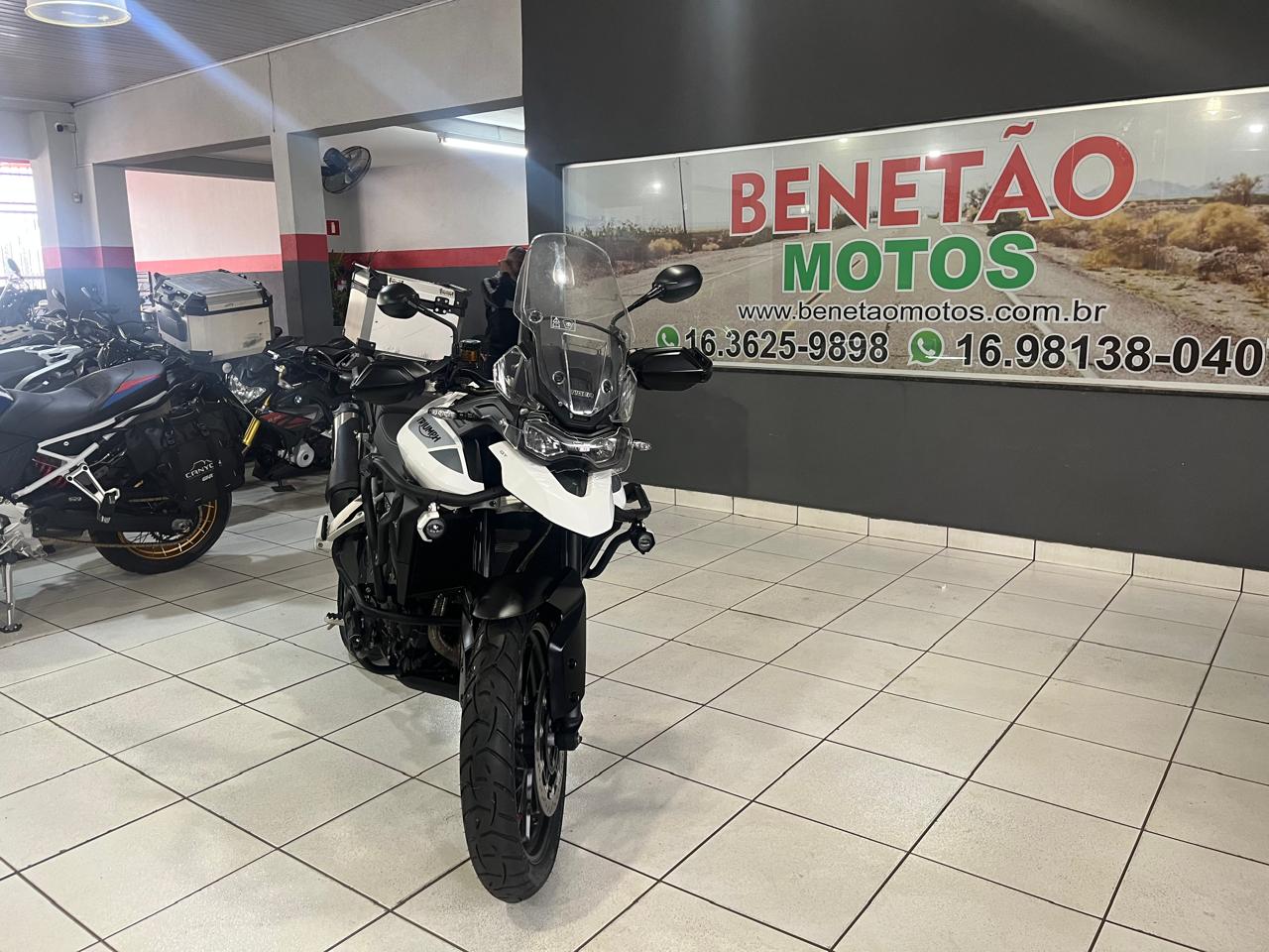 TRIUMPH TIGER 900 GT