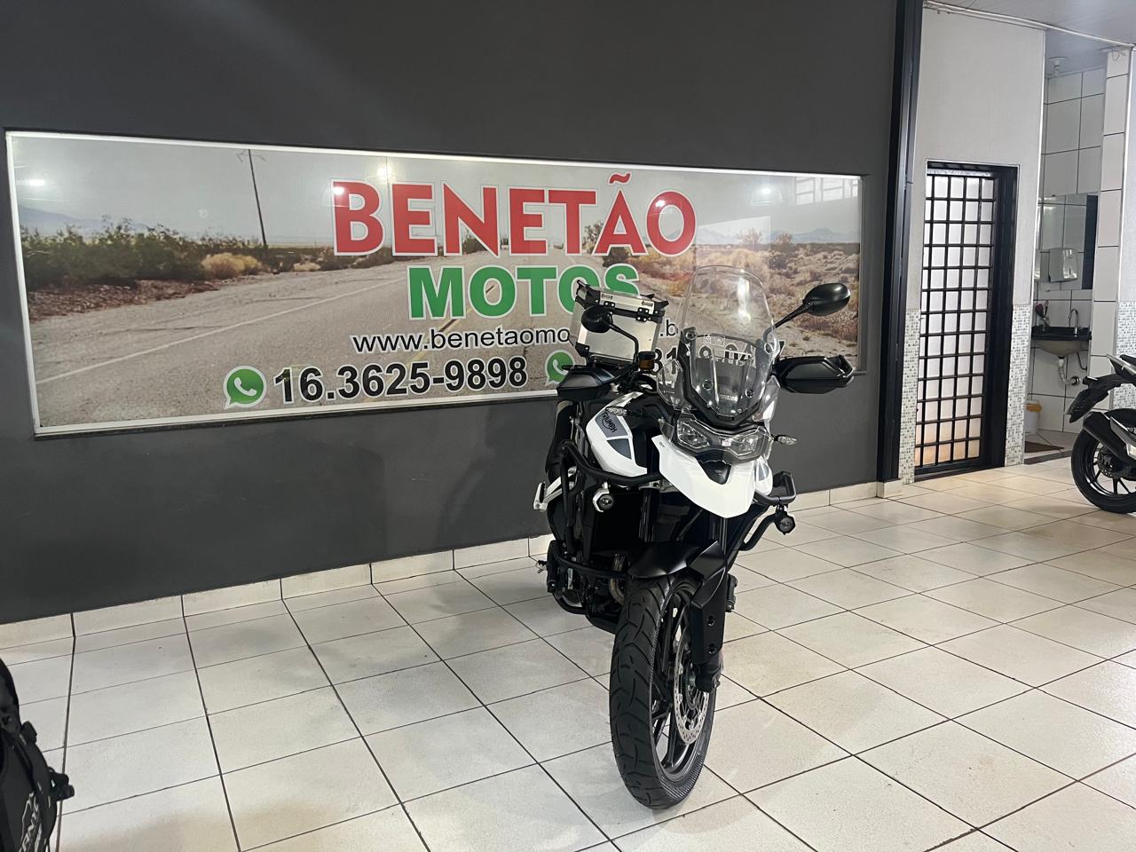 TRIUMPH TIGER 900 GT