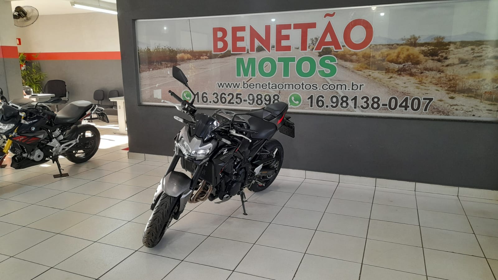 KAWASAKI Z900 ABS