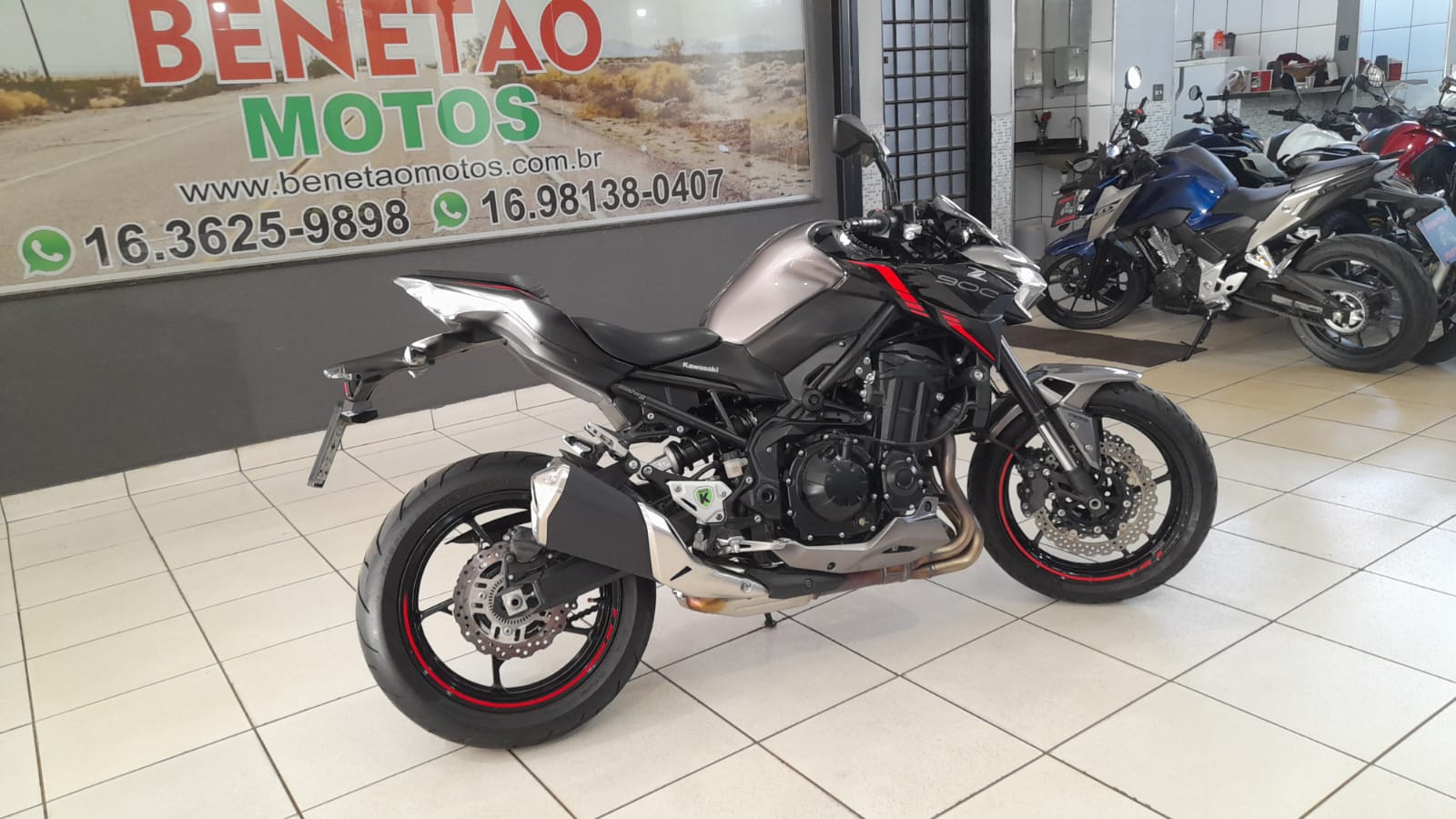 KAWASAKI Z900 ABS