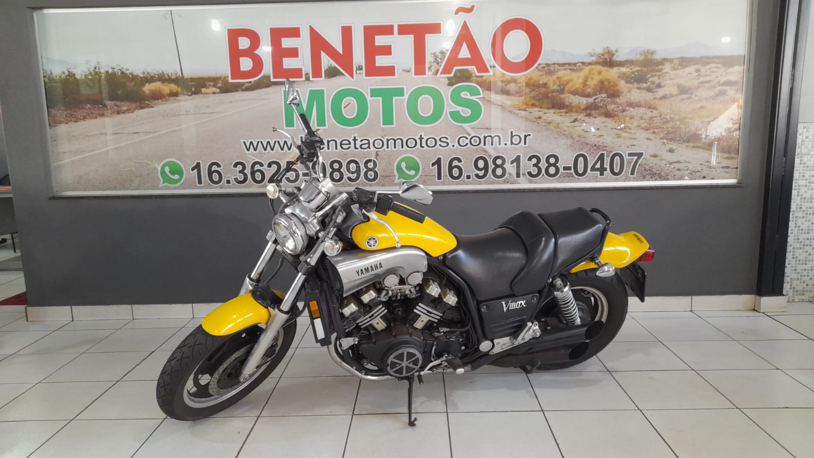 YAMAHA VMAX 1200