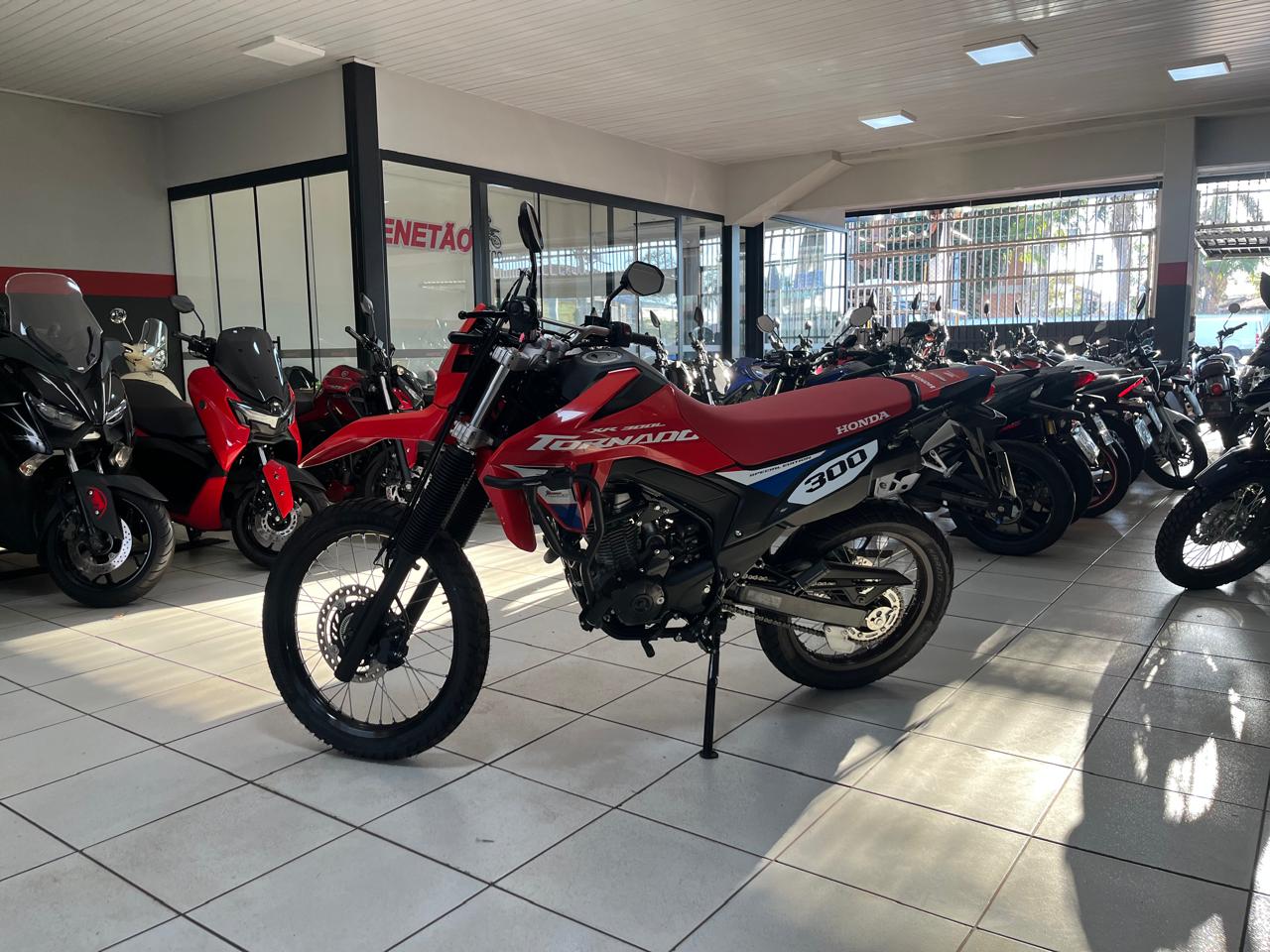 HONDA XR 300L TORNADO ESPECIAL EDITION