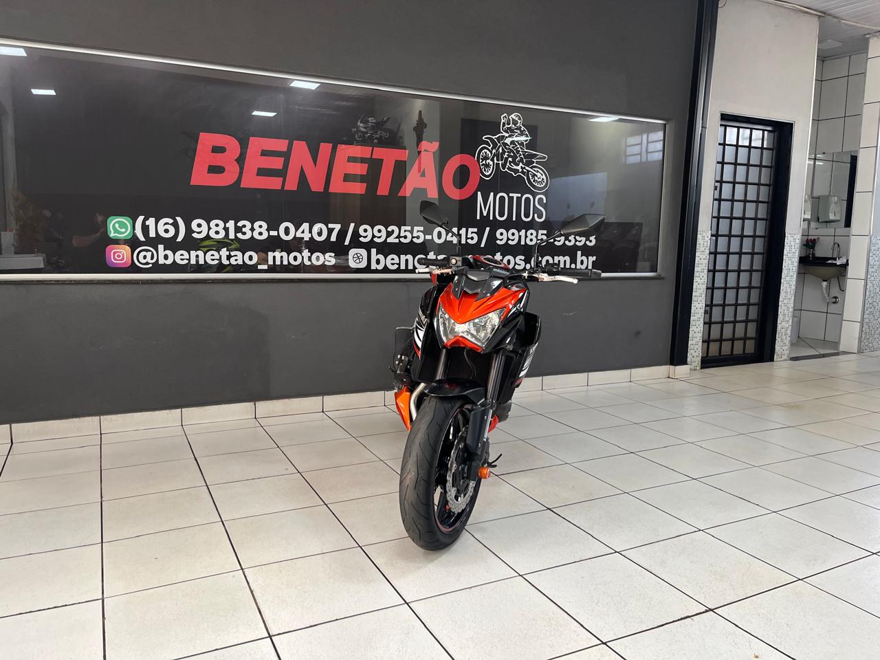 KAWASAKI Z800