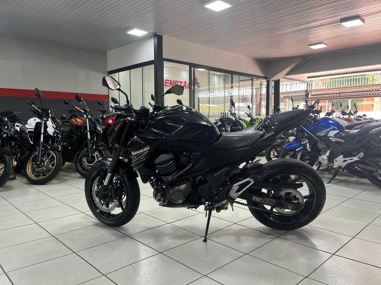 KAWASAKI Z800 ABS