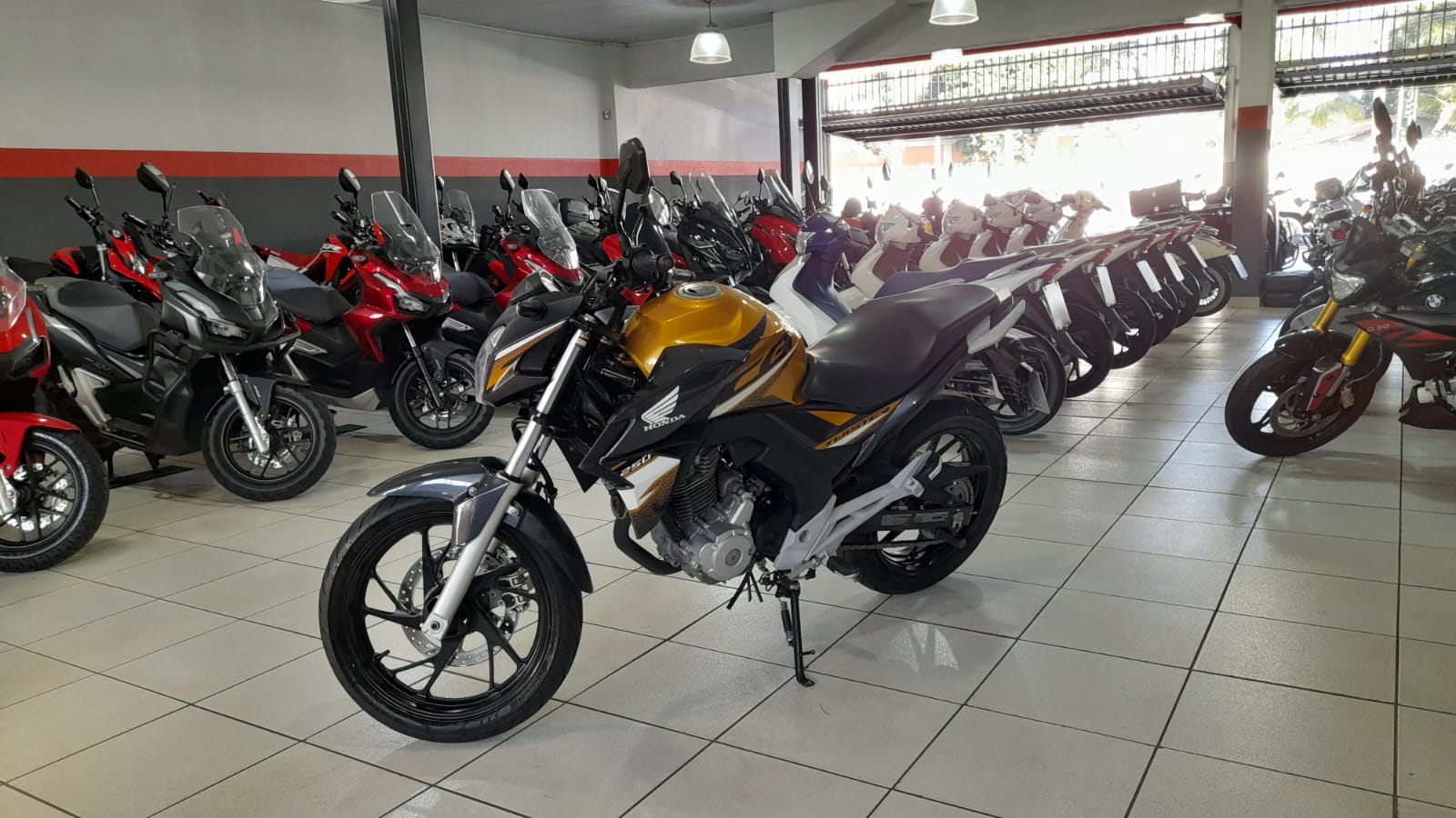HONDA CB 250