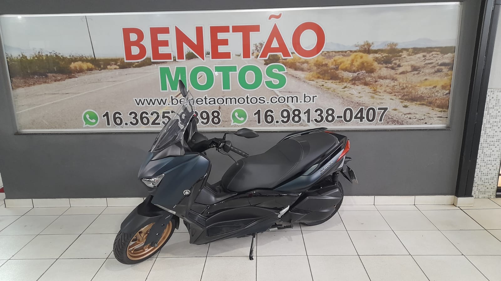 YAMAHA XMAX 250 ABS