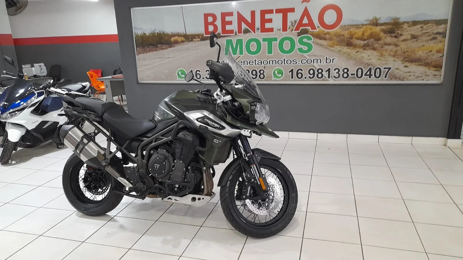 TRIUMPH TIGER 1200 XCX