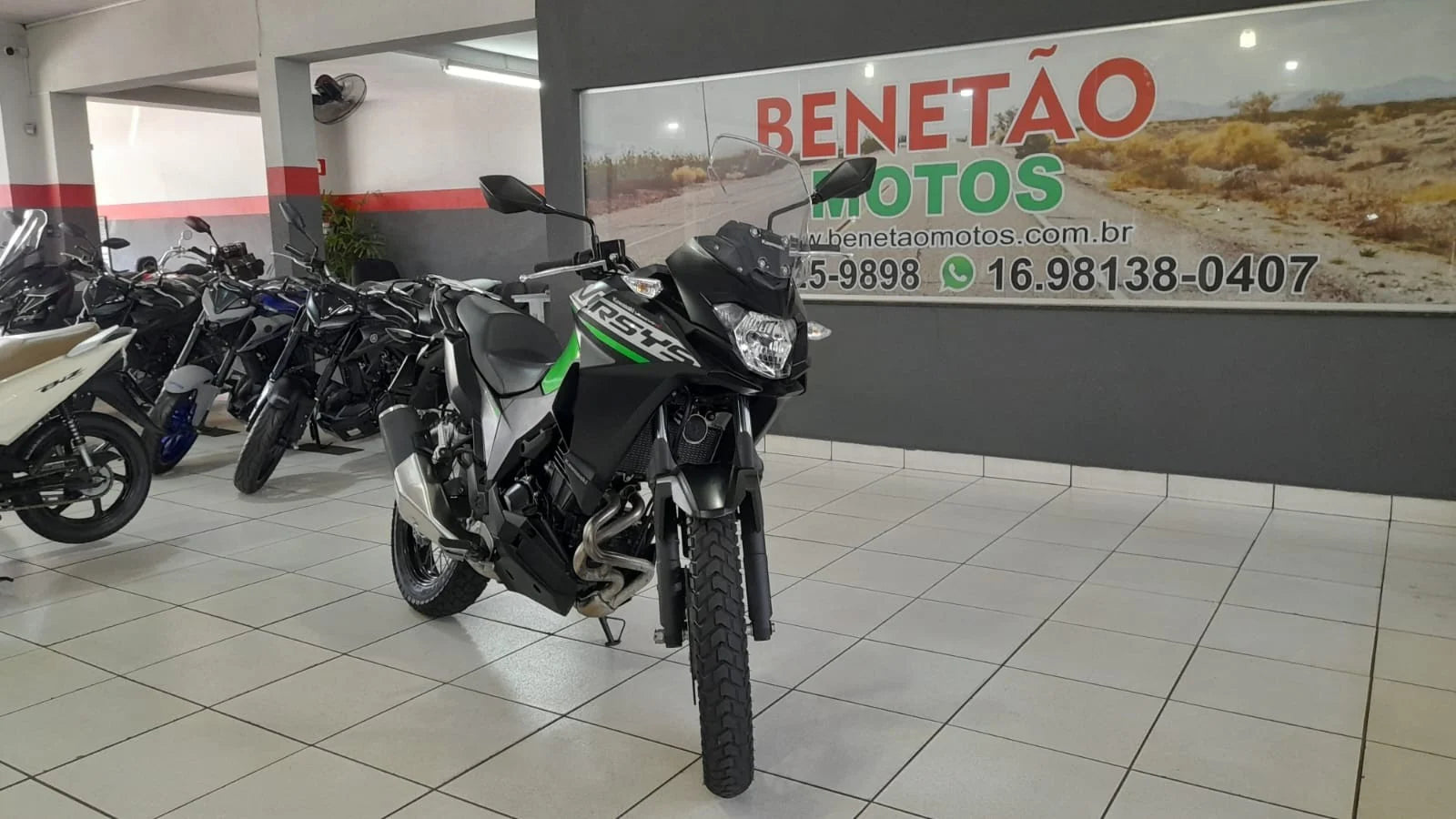 KAWASAKI VERSYS-X 300