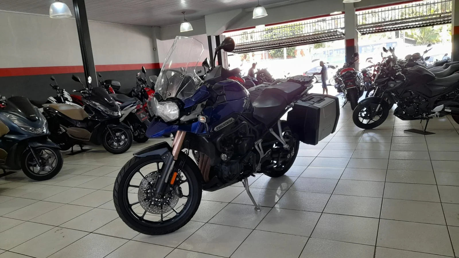 TRIUMPH TIGER EXPLORER ABS