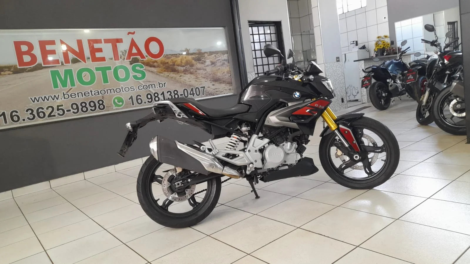 BMW G 310 R