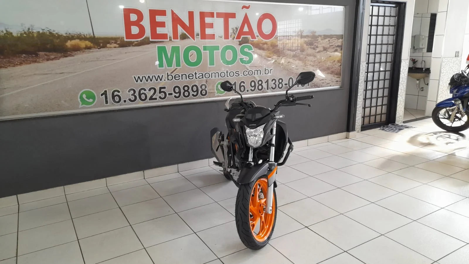 HONDA CB 250 TWISTER