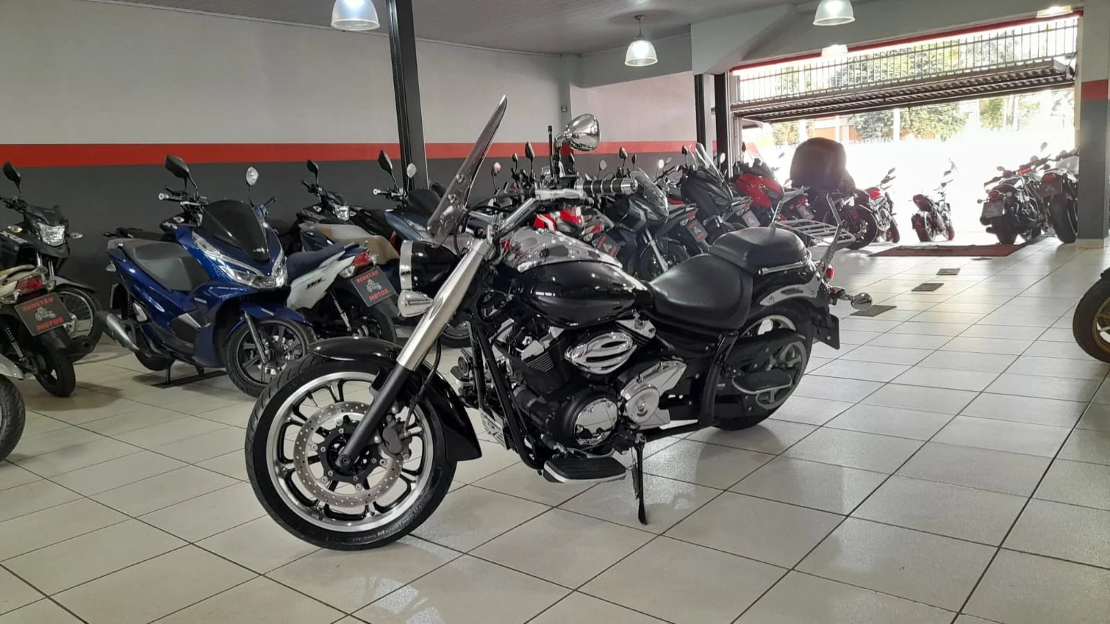 YAMAHA XVS950A MIDNIGHT STAR