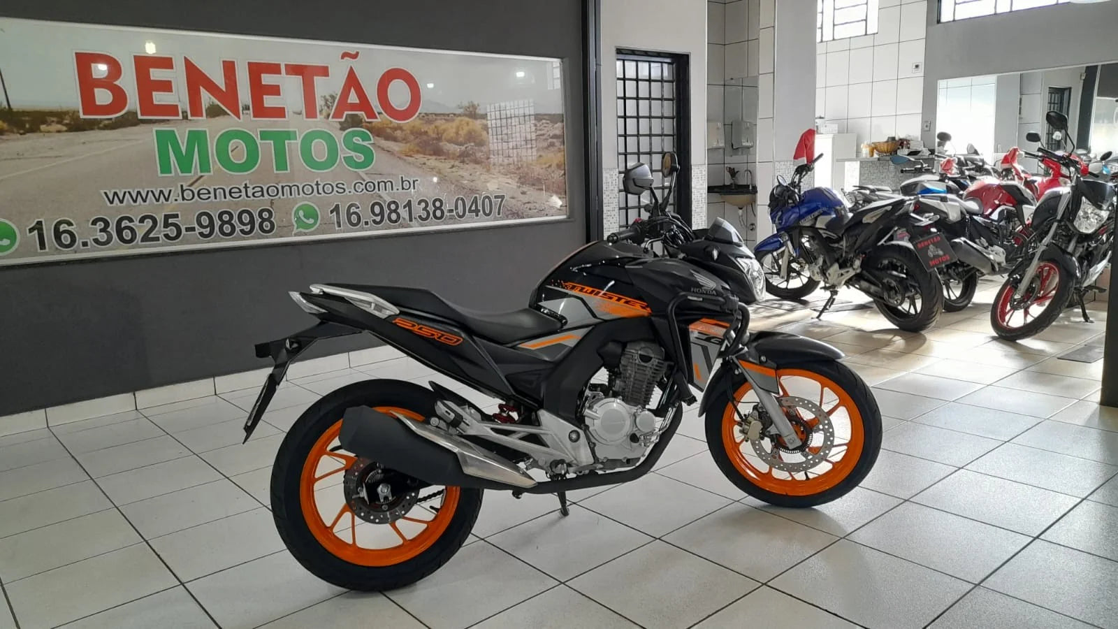 HONDA CB 250 TWISTER