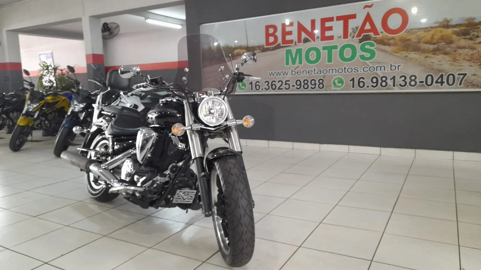 YAMAHA XVS950A MIDNIGHT STAR