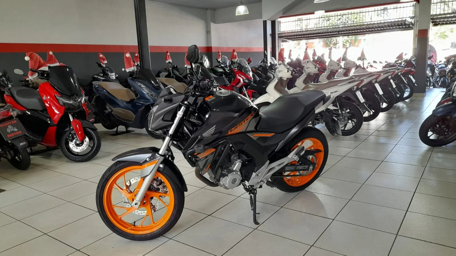 HONDA CB 250 TWISTER