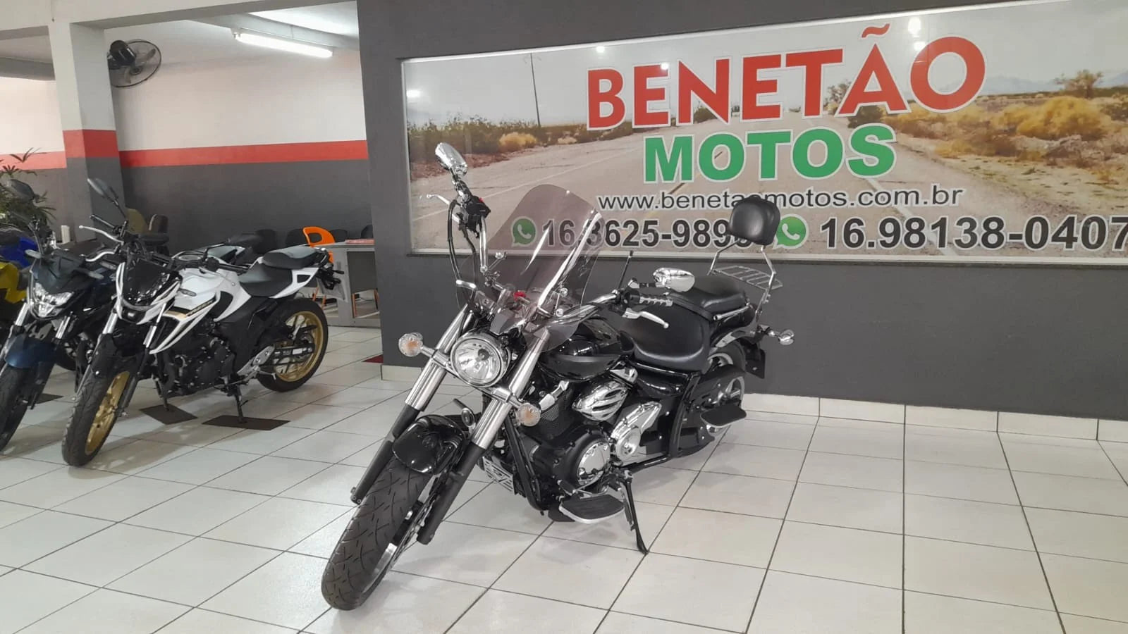 YAMAHA XVS950A MIDNIGHT STAR