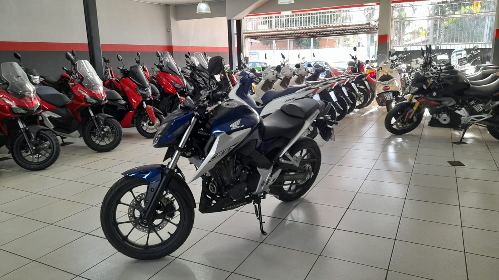 HONDA CB 300F TWISTER