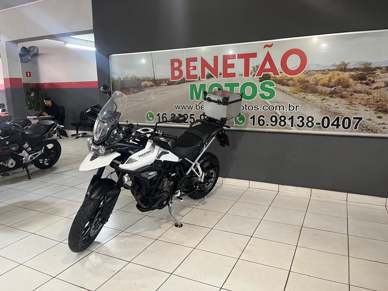 TRIUMPH TIGER 900 GT