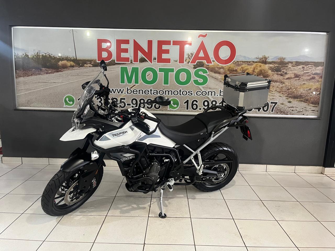 TRIUMPH TIGER 900 GT