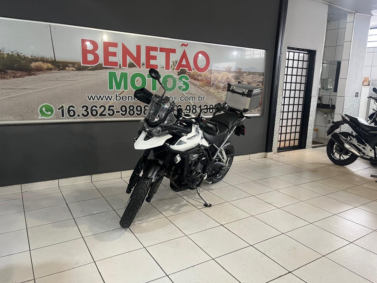 TRIUMPH TIGER 900 GT