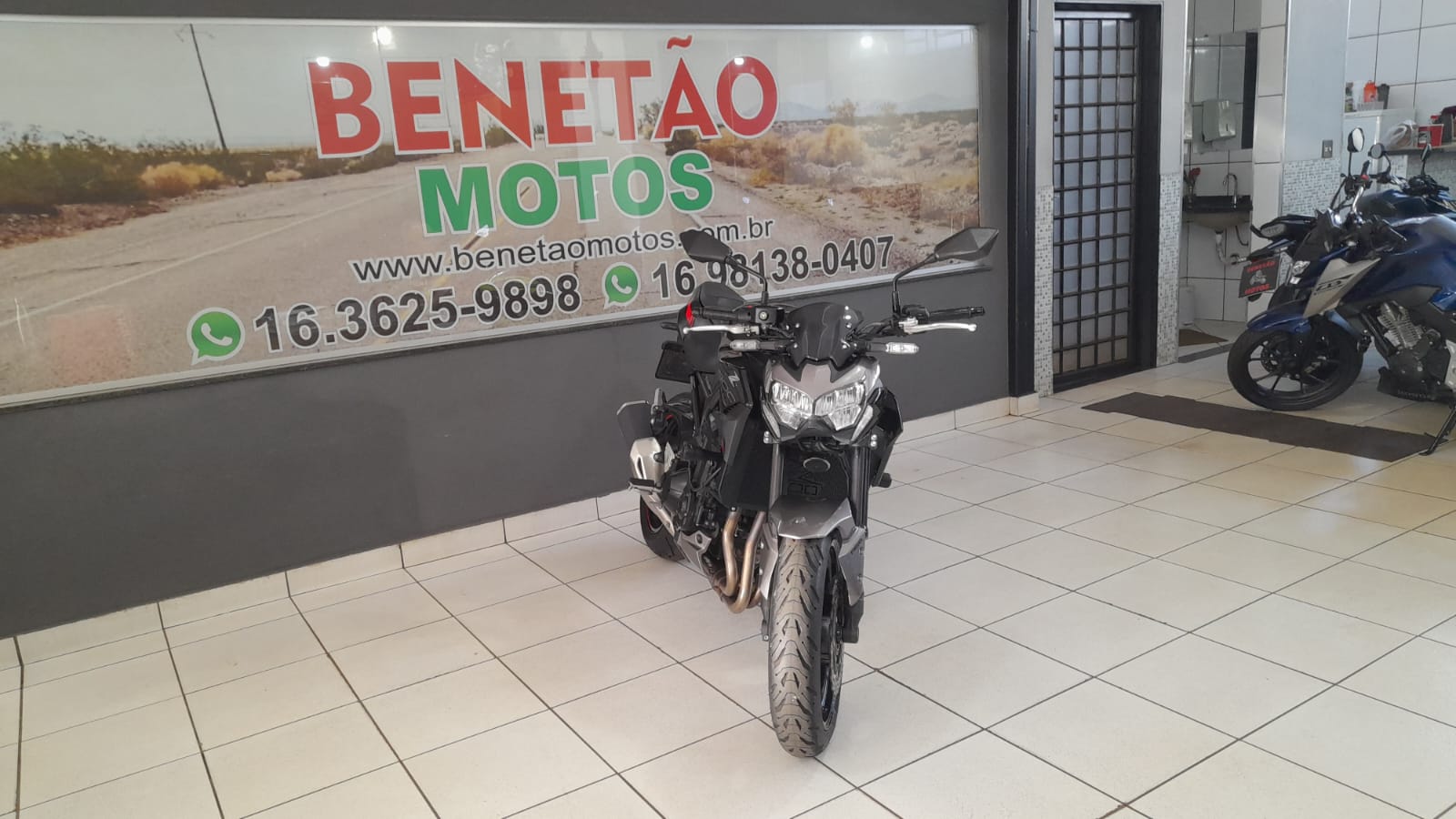 KAWASAKI Z900 ABS