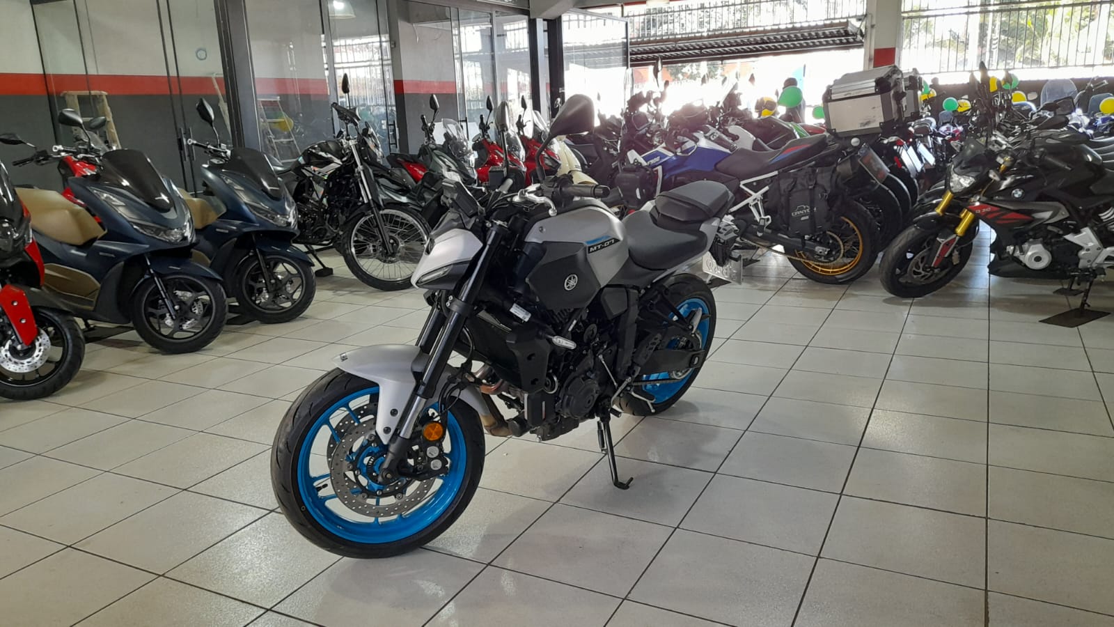 YAMAHA MT 07 CONNECTED ABS