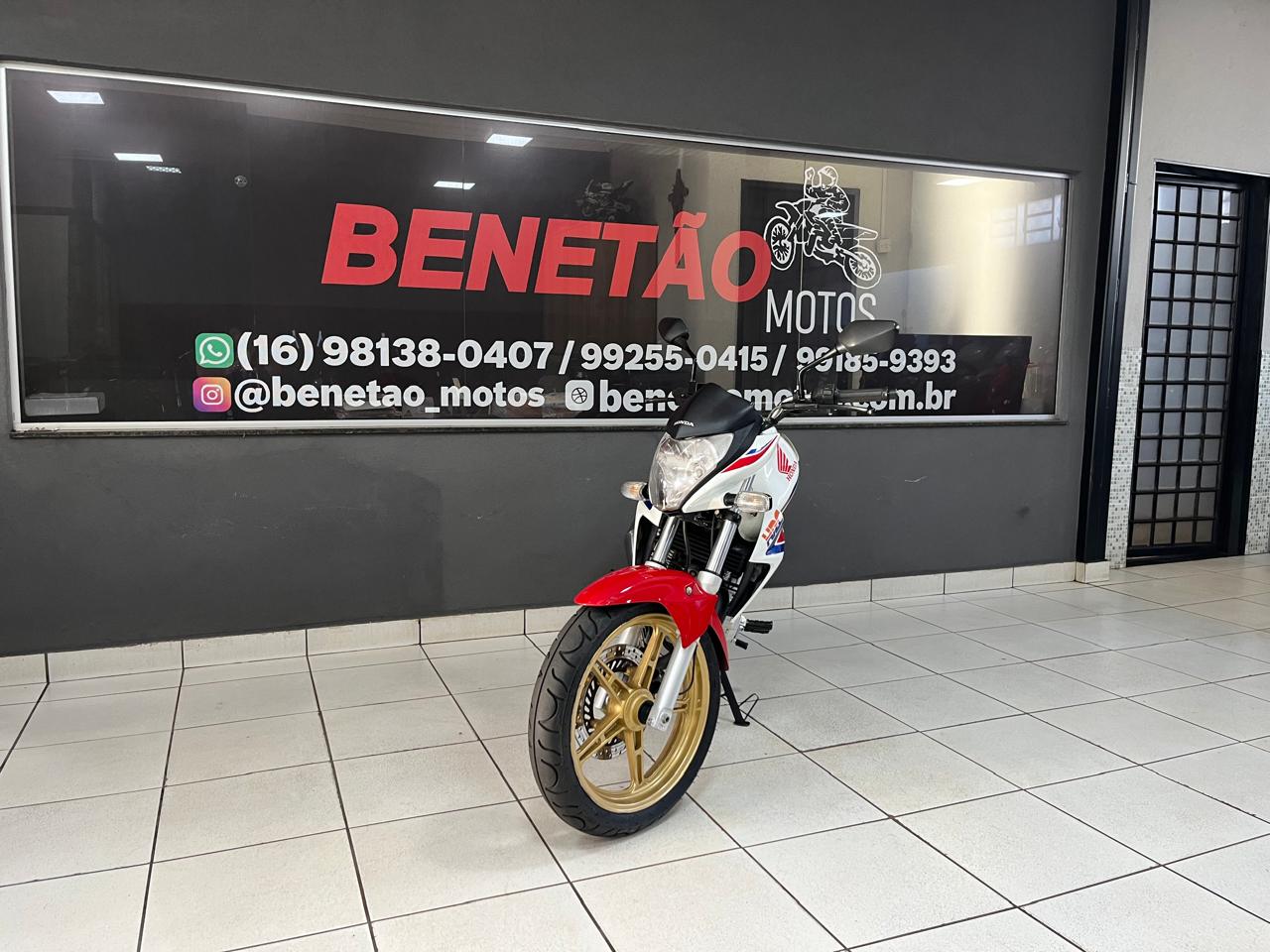 HONDA CB 300R
