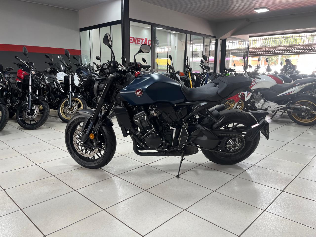 HONDA CB 1000R BLACK EDITION ABS