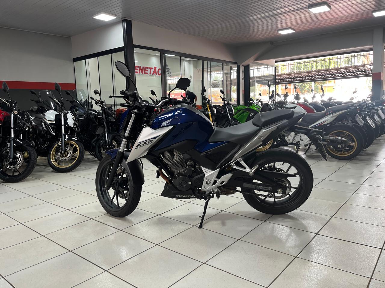 HONDA CB 300 TWISTER ABS