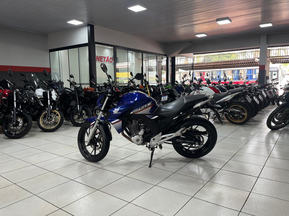 HONDA TWISTER 250