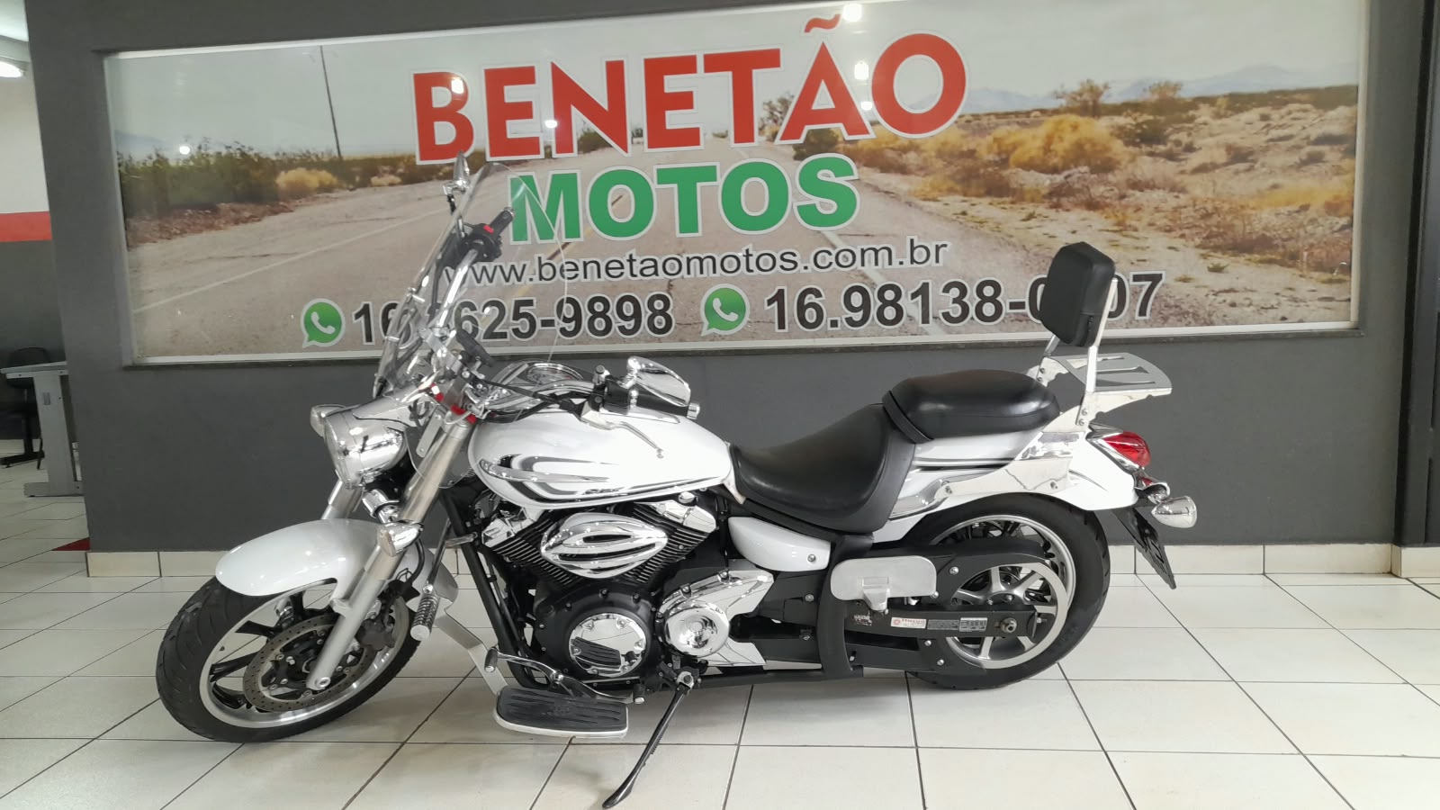 YAMAHA XVS950A MIDNIGHT STAR