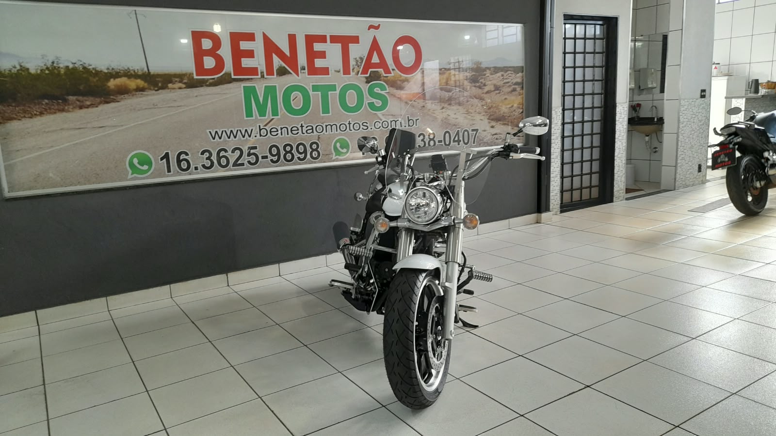YAMAHA XVS950A MIDNIGHT STAR