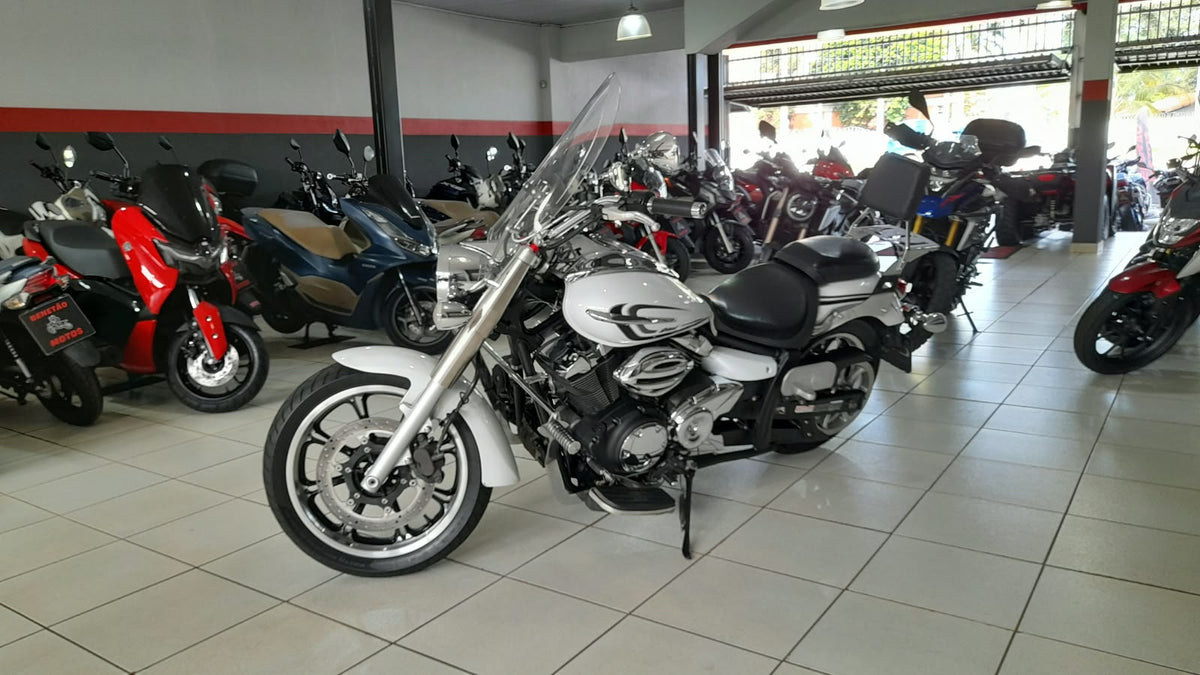 YAMAHA XVS950A MIDNIGHT STAR