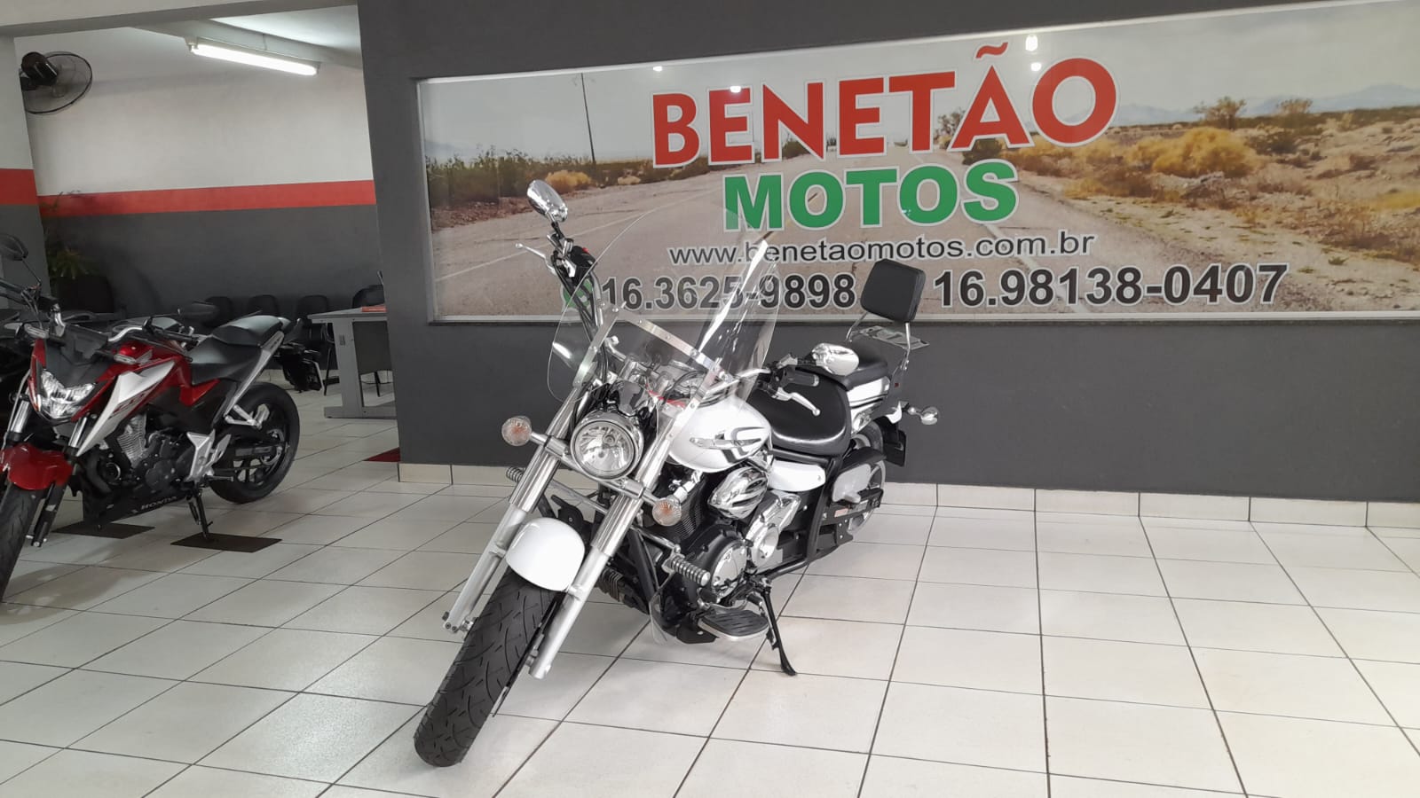 YAMAHA XVS950A MIDNIGHT STAR