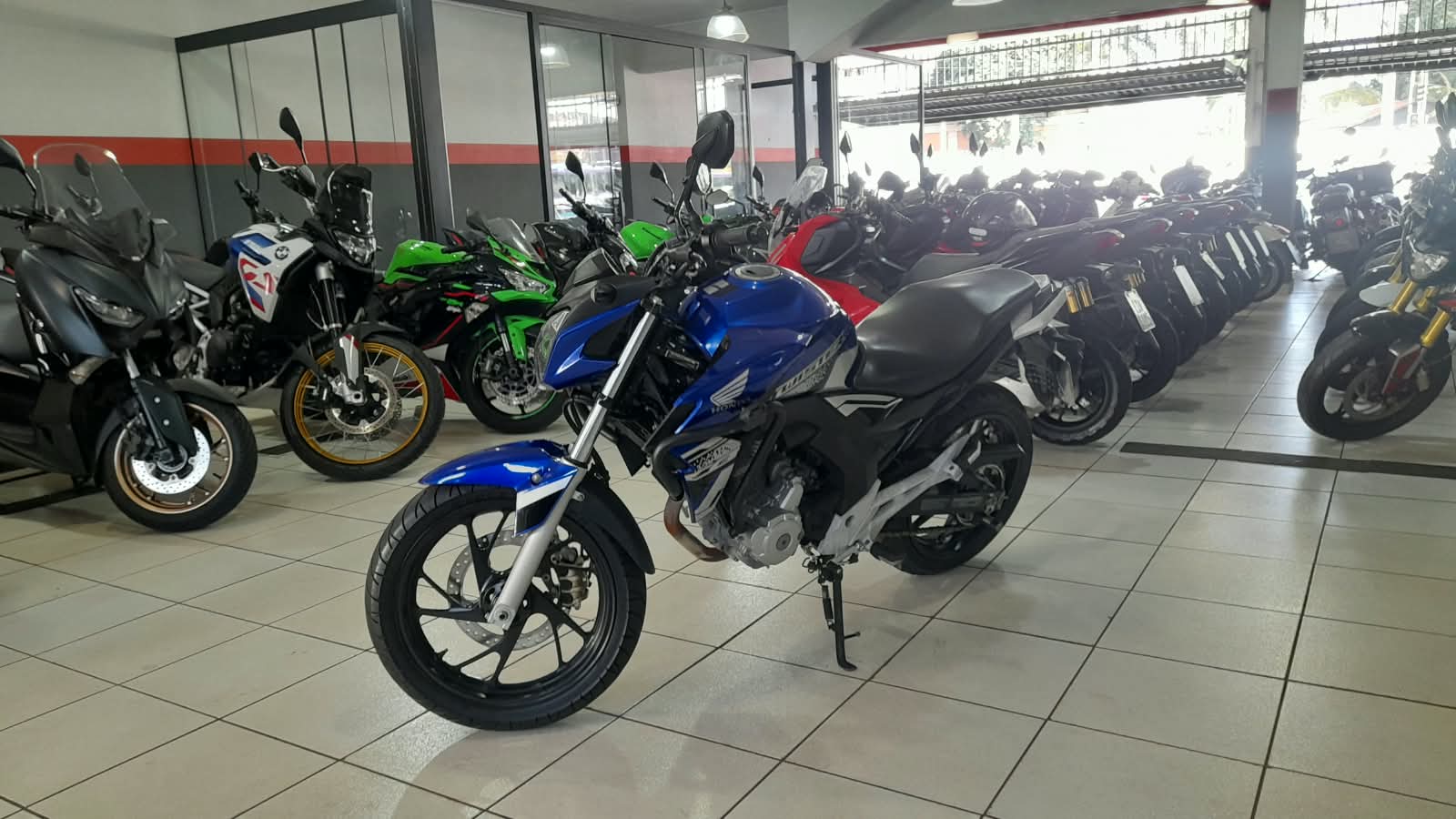 HONDA CB TWISTER 250
