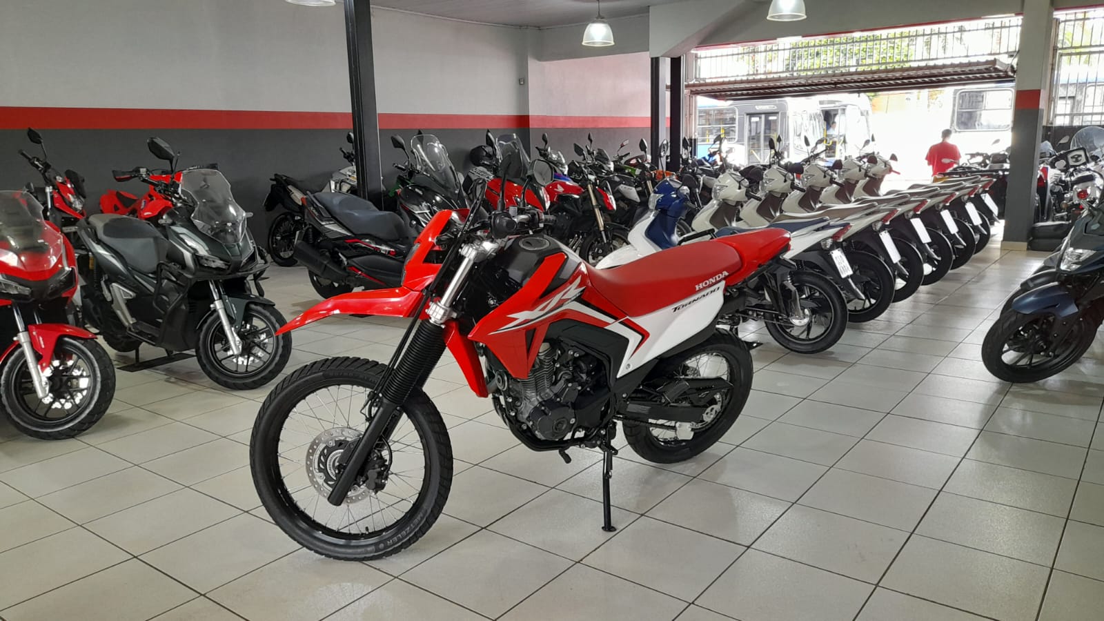 HONDA XR 300 L TORNADO