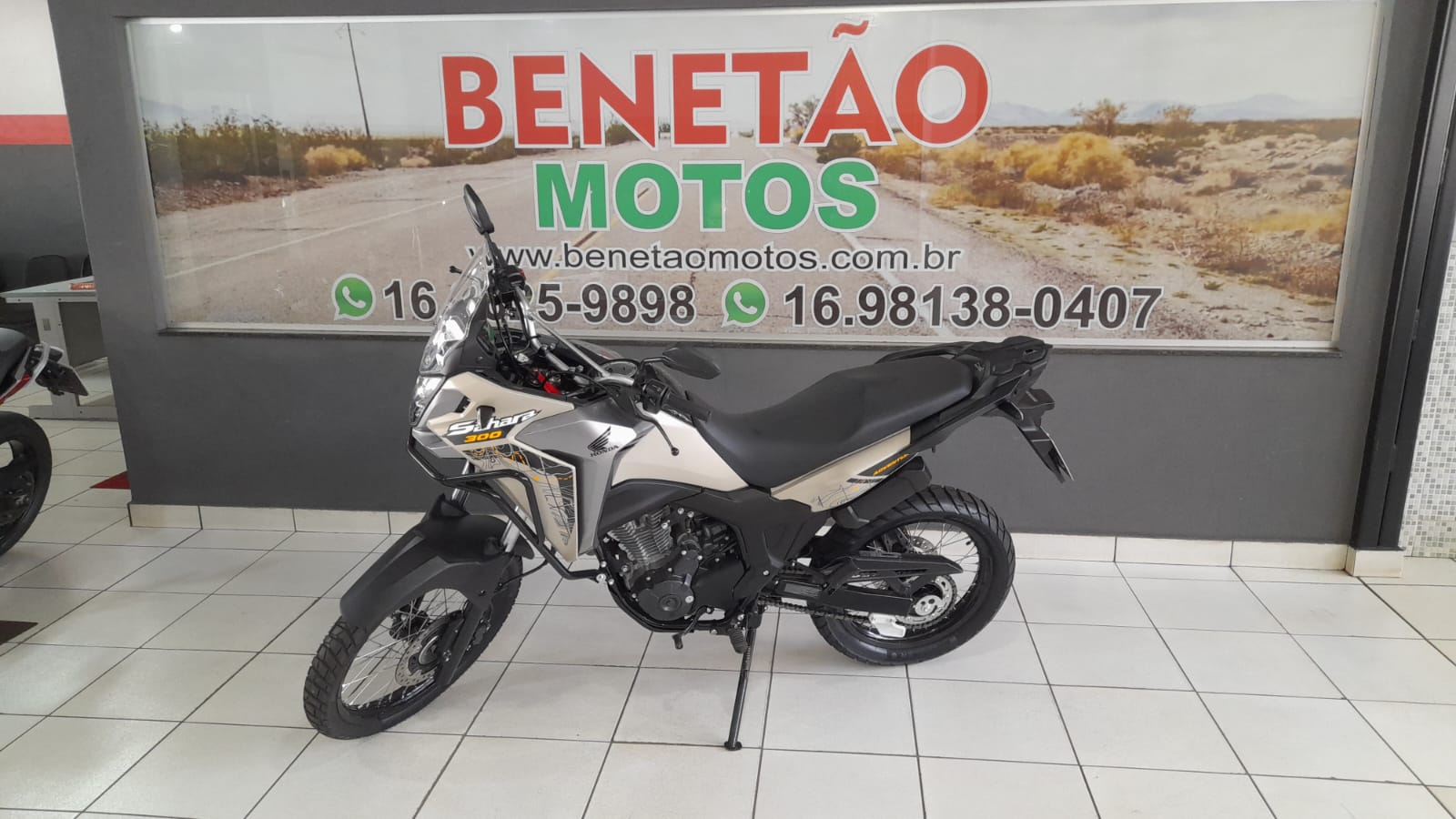 HONDA XRE 300 SAHARA ADVENTURE