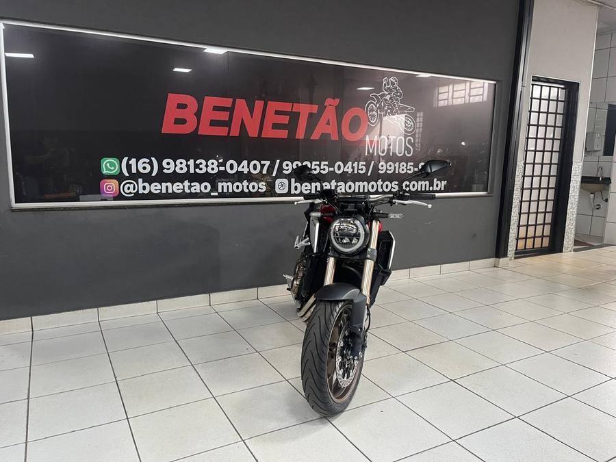 Honda CB 650 R ABS VERMELHA 2022 foto 4